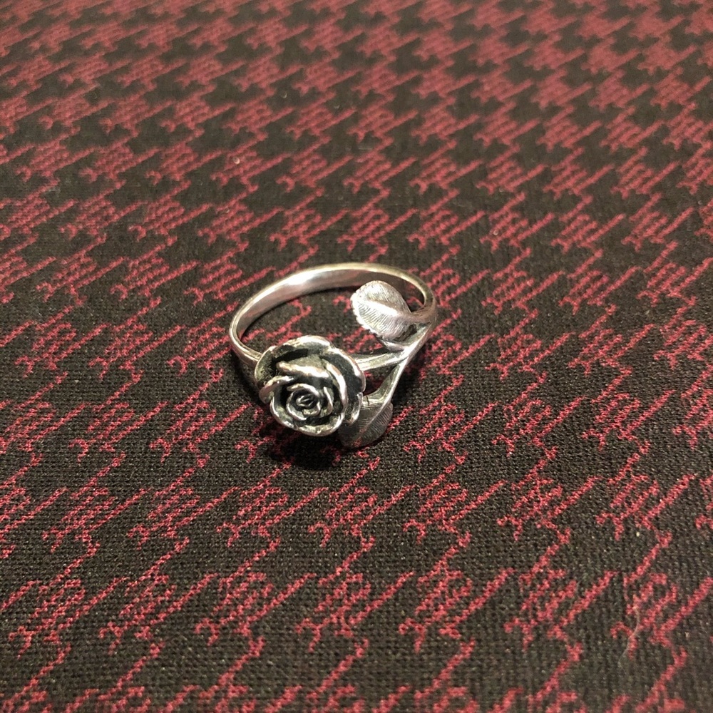 James Avery rose ring